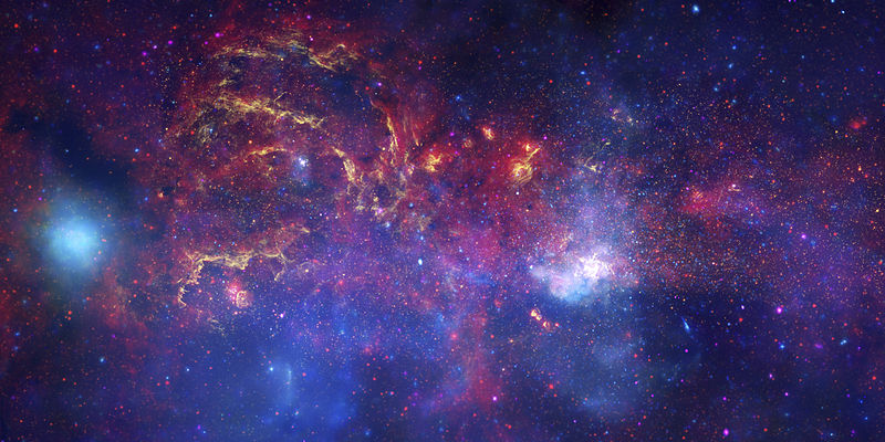 800px-Center_of_the_Milky_Way_Galaxy_IV_–_Composite